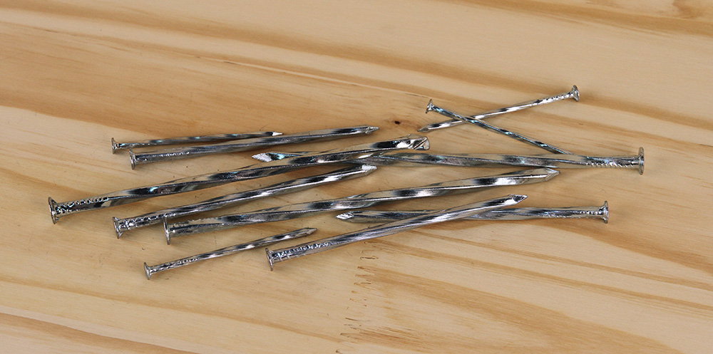 Pointes torsadées galvanisées zinguées